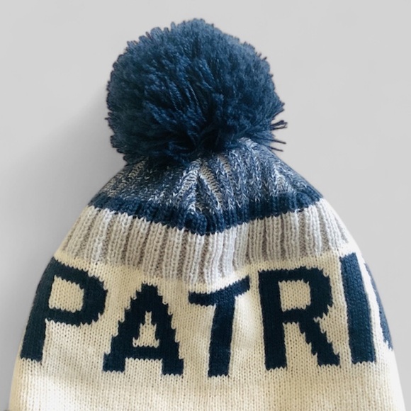 New England Patriots NFL Pom Pom Beanie Skull Cap Hat Embroidered NE Adults - Picture 6 of 13